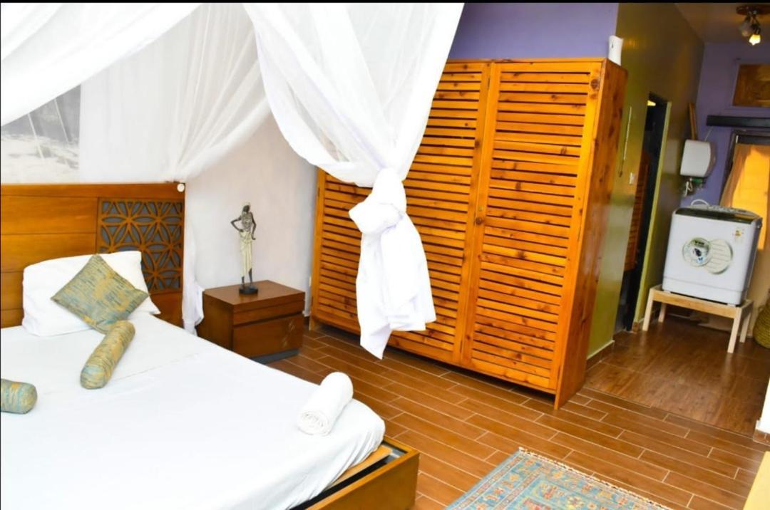 Mavericks Convenient Cozy Loft In Diani'S Cbd Ukunda Exteriér fotografie