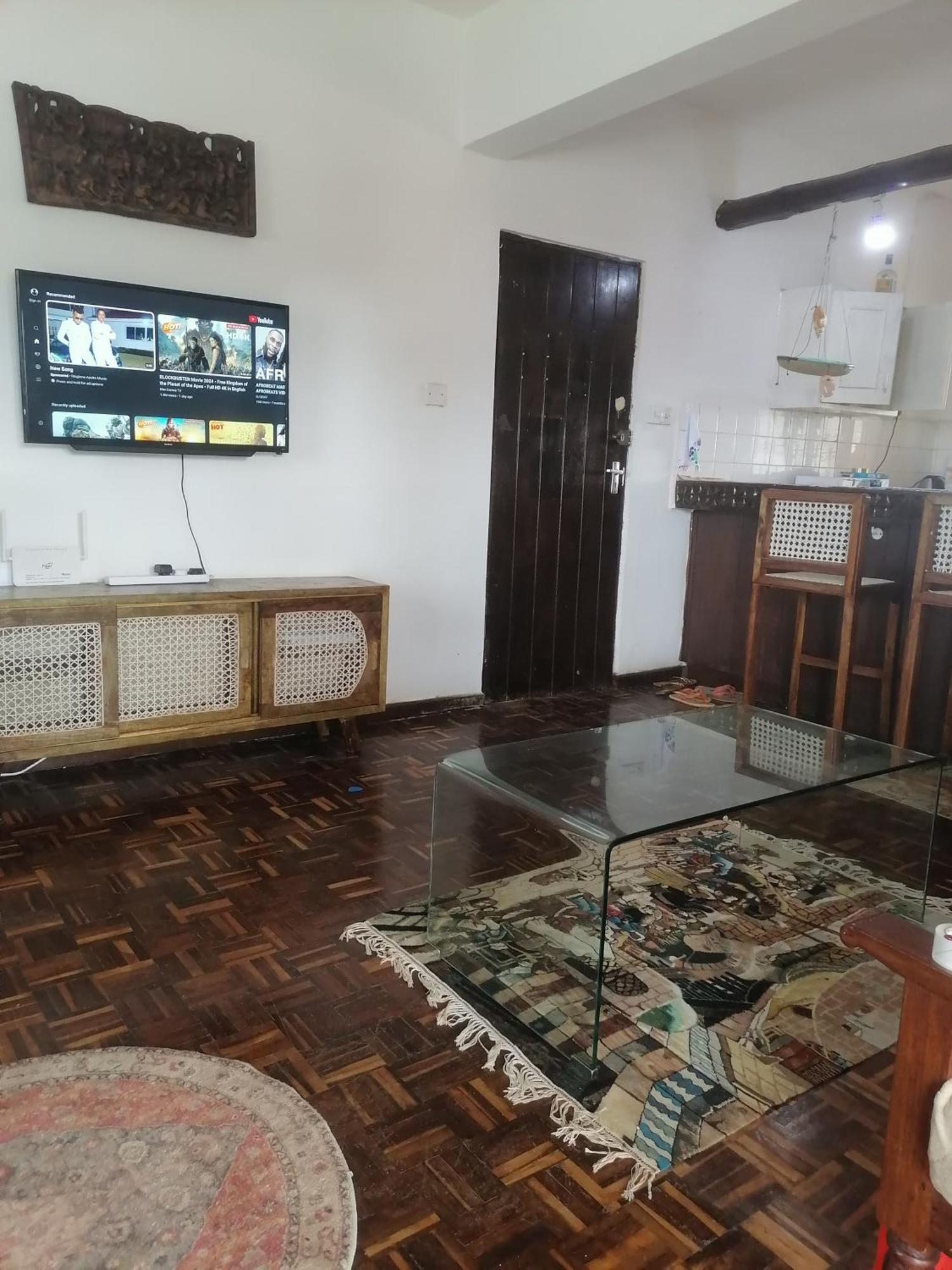 Mavericks Convenient Cozy Loft In Diani'S Cbd Ukunda Exteriér fotografie